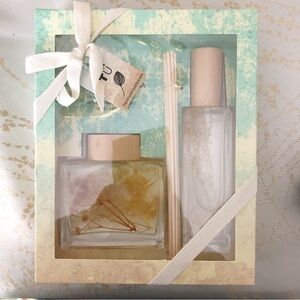 Natu Tahitian Gardenia Fragrance Gift Set